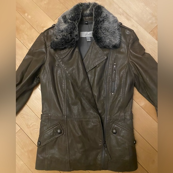 Danier Genuine Leather Insulated Jacket, Removable Fur Trim - Picture 4 of 15